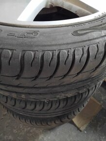 Predam letne pneu na diskoch 225/45 R17 - 2