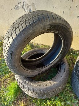 Predam zimne pneumatiky 215/60r17 - 2