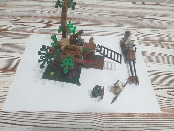 LEGO Star Wars Ewok Attack 7956 - 2