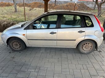 Ford fiesta - 2