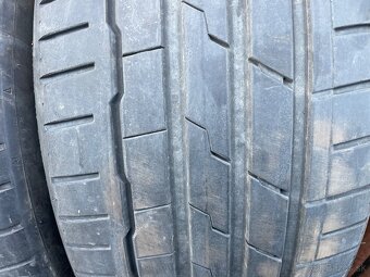 Letné pneu.235/45R19 - 2