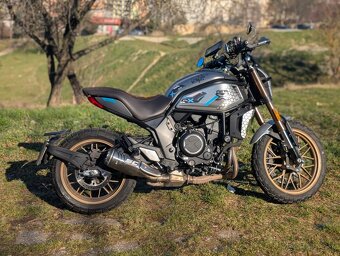 CF Moto 700 CL-X Heritage - 2