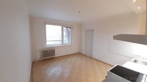 Na predaj 1 izbový byt, 39m2, sídl. P.O. Hviezdosla - 2