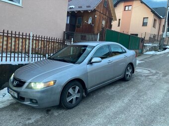 Honda Accord 2.0i 114kW - 2