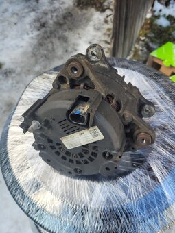 Prodám alternator Valeo 220A z Touareg 2013 - 2