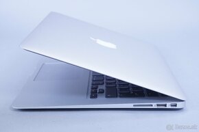 ZÁRUKA/Macbook Air 13.3"/I5 1.6HZ/4GB RAM/128GB SSD - 2