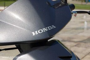 Honda 100 lead - 2