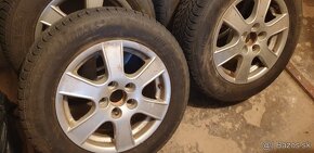 Zimne pneu 195/65 R15 - 2