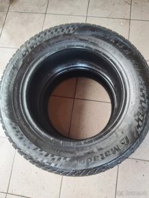 Predám pneumatiky zimné 2 ks.Matador 195/65 r 15 - 2