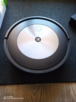 Vysávač Roomba irobot j7 - 2