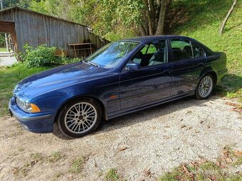 BMW E39 528i - 2