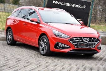 Hyundai i30 CW 1.5i BENZÍN Family SR 2021 DPH - 2