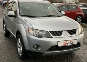 Mitsubishi Outlander 2.0 Di-D 4X4 TEMPOMAT 7 MÍST nafta - 2