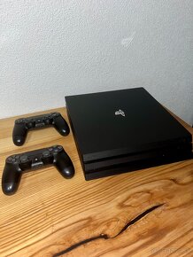 PS4 pro - 2