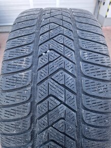 Pirelli scorpion TN 255/45r20 sada zimna - 2