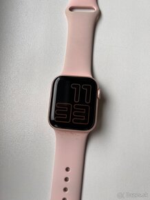 Apple Watch séria 5 40 mm - 2