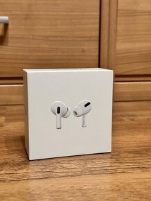 Apple AirPods Pro 1st generation - 2