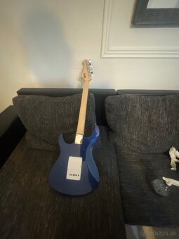 Yamaha pacifica - 2