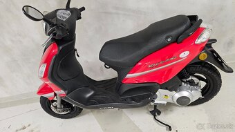 Piaggio/Derbi Boulevard 125 Four 4T - 2