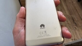 Huawei P Smart na náhradné diely - 2