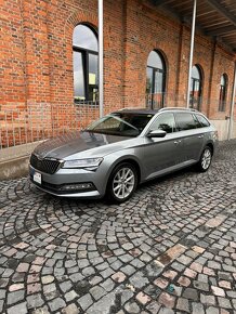 Superb Style 2.0tdi DSG Virtual Cockpit - 2