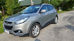 Hyundai ix35 2.0 CRDi A/T 4X4 - 2