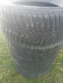 Predám Zimné Pneumatiky 215/55R16 - 2