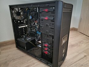 Stolné PC GIGABYTE - 2