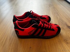 Adidas  superstar black horses limited edition - 2