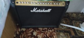 Predám el.combom Marshall Valvestate 100. - 2