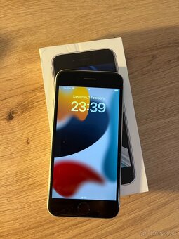 iPhone SE White 64GB 2020 - 2