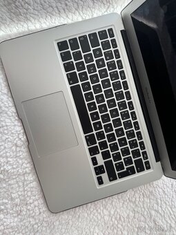 Predám MacBook Air 13” (2017) – 8 GB RAM, 128 GB SSD - 2