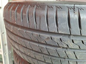 letné Firestone 215/55 R17 - 2