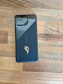 Asus ROG phone 8 - 2