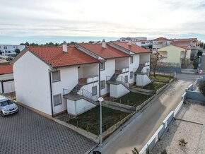 Dvojizbový byt 73 m², výhľad na more, 80 m od pláže, Vir, Za - 2