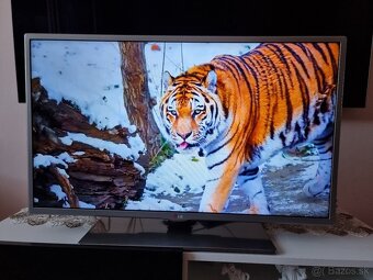 Predám LED TV LG 39LB570V Full HD - 2