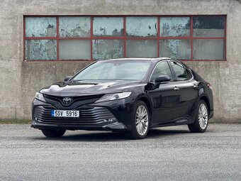 Toyota Camry 2.5 VVT-i 133kW Executive | MY2020 | 124tisKm - 2