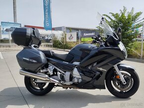 YAMAHA FJR 1300 - 2