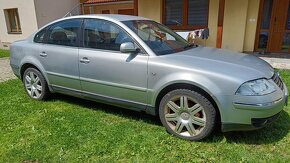 VW Passat Sedan 1,9 TDI 96kW Highline - 2