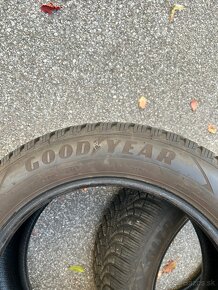 Zimne pneumatiky Good Year 205/55 R16 - 2