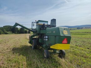 Predám kombajn John Deere 330 - 2