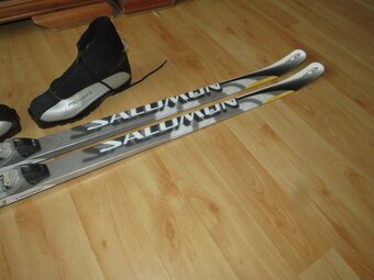 Predam bezkovy set,SALOMON,163 cm,SNS,c.38,supiny - 2