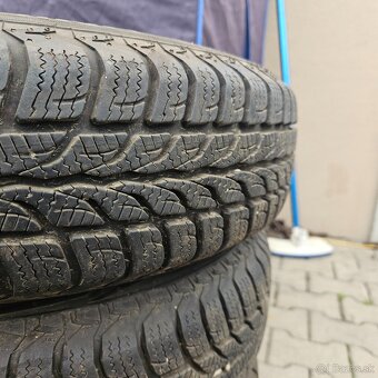 145/80 r13 Uniroyal - 2