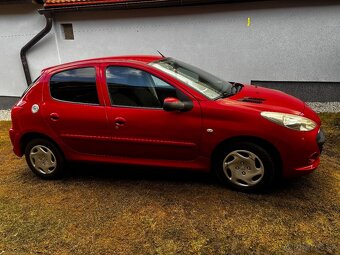 Predám Peugeot 206+ 1.4 55kw benzín 2010 - 2