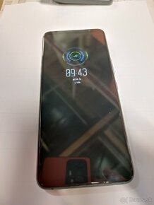 Asus rogphone 5 8/128 výkon v Antuttu skoro 900 k - 2