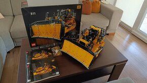 LEGO Buldozér Cat® D11 ovládaný aplikáciou 42131 - 2