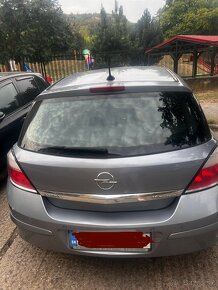 Predám Opel Astra H 1,6 v , 77 kW  Twinport - 2