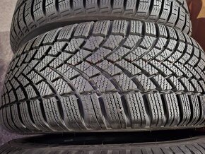 215/60 r16 zimné 4 ks BRIDGESTONE+PIRELLI dezén 8,6-7,1 mm - 2