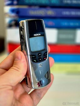 NOKIA 8810 CHROME TOP STAV / SLOVENSKÝ + ČESKÝ JAZYK TOP - 2