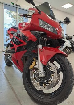 Honda CBR600RR - 2